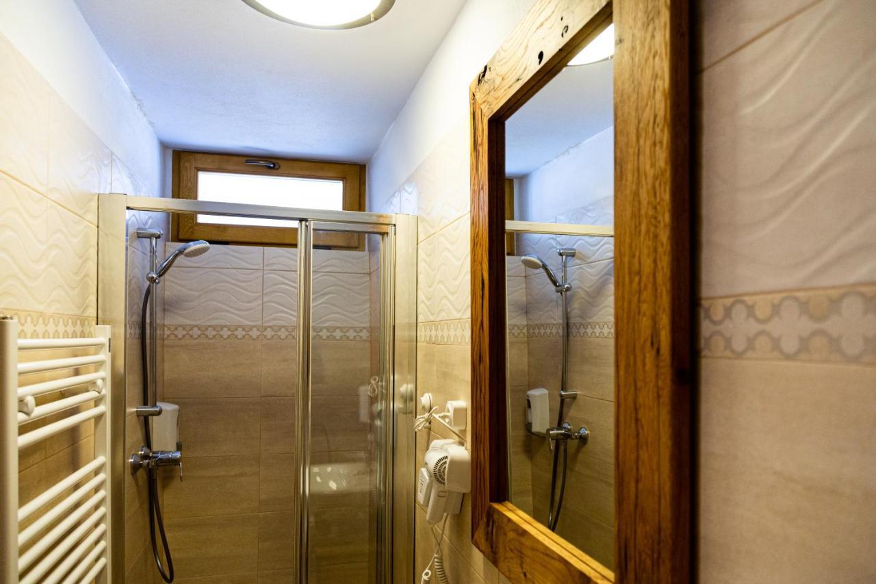 Stone Way Apartment Сібіу Екстер'єр фото