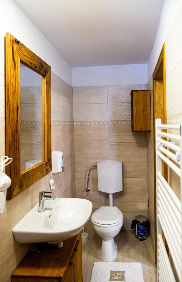 Stone Way Apartment Сібіу Екстер'єр фото
