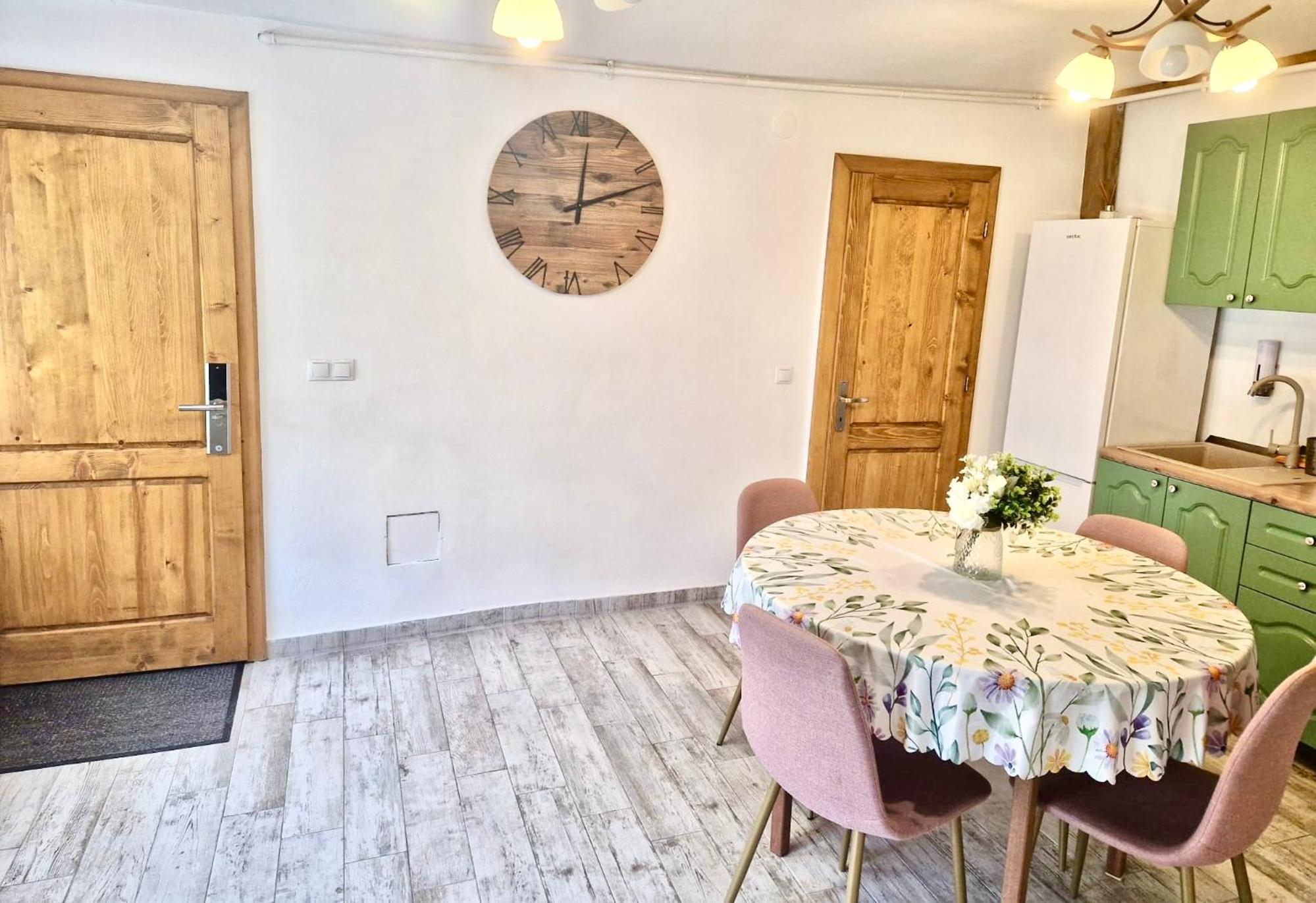 Stone Way Apartment Сібіу Екстер'єр фото