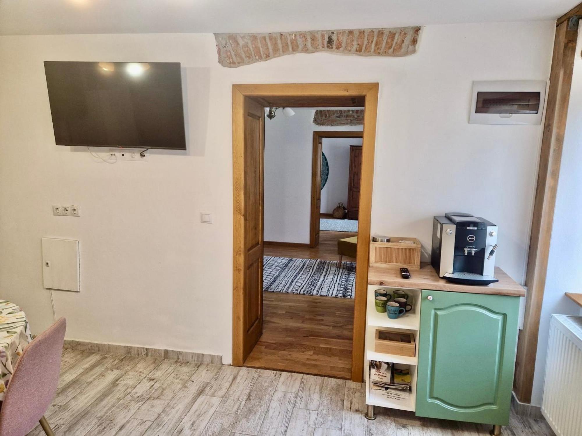 Stone Way Apartment Сібіу Екстер'єр фото